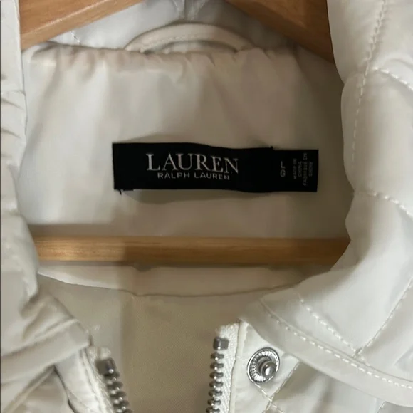 Ralph Lauren NWT Women's Cream Large Quilted Vest - Picture 3 of 8